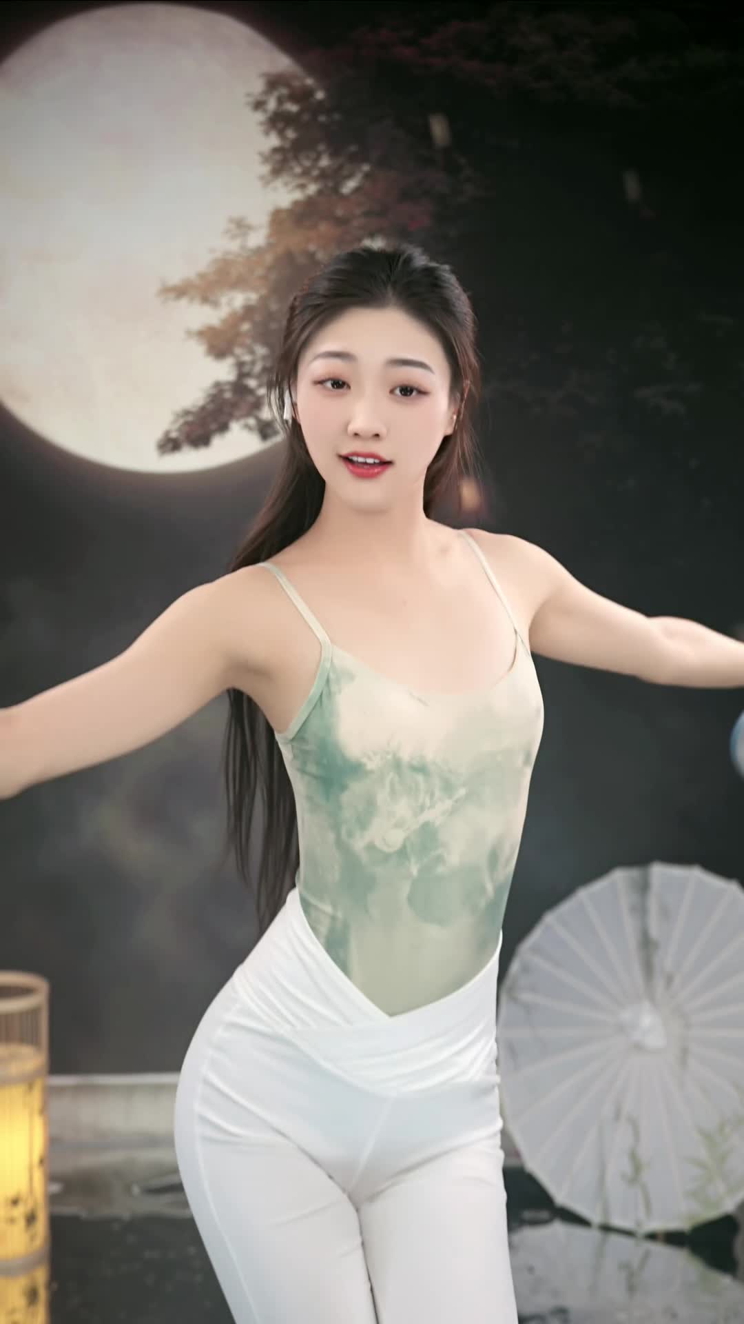 #中国舞小仙女 #抖音 #舞蹈 #中国舞 @ikan_live 2025-03-07