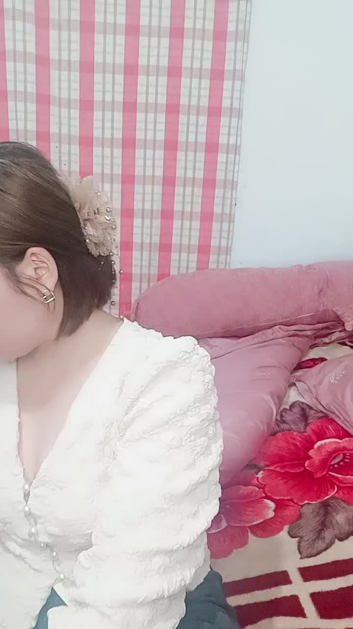 波霸奶妹2048276883_20250406-214942-842