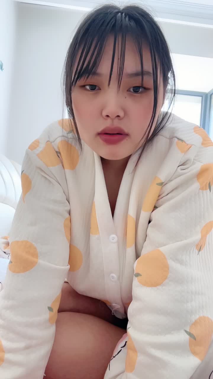 18岁的小骚货37784406_20250406-133007-110