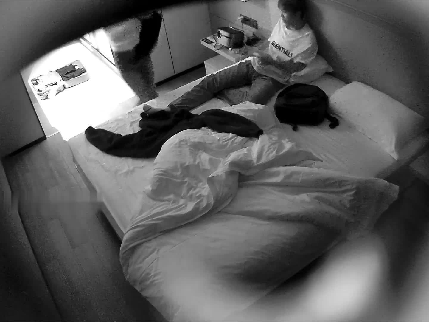 牛仔裤翘臀细腰学妹，自带情趣内衣和男友打炮 ，叫床声超动听，不断叫-爸爸 受不了了 #酒店偷拍