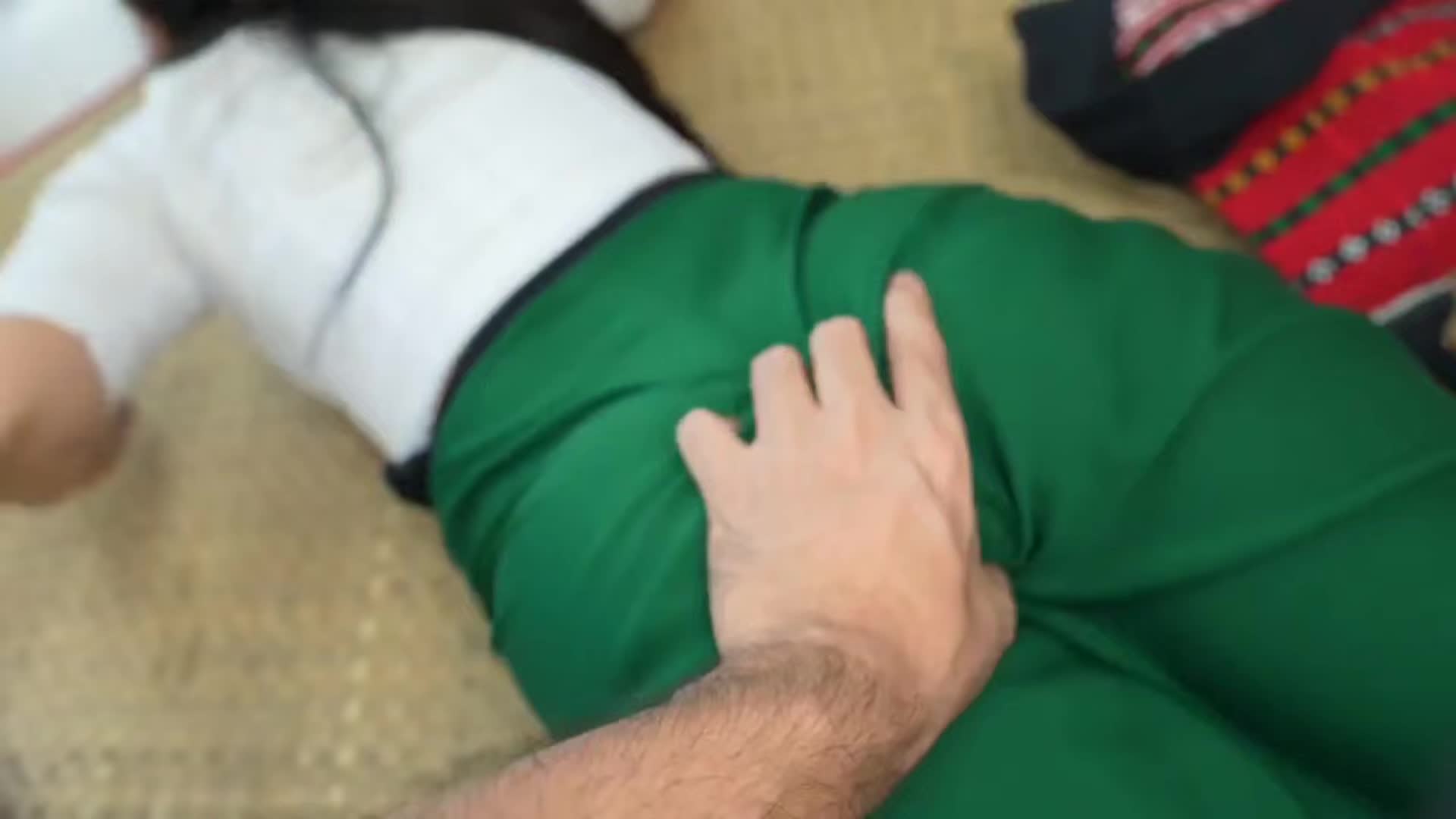缅甸学生妹家中被男友玩弄猛艹 激情不断，叫声不断，后入艹逼爽翻天