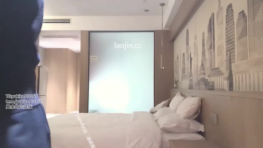 【胖爷的奇妙之旅】，身高168，学生妹周末相约酒店，黑丝标配温柔听话，插入的娇喘爽翻