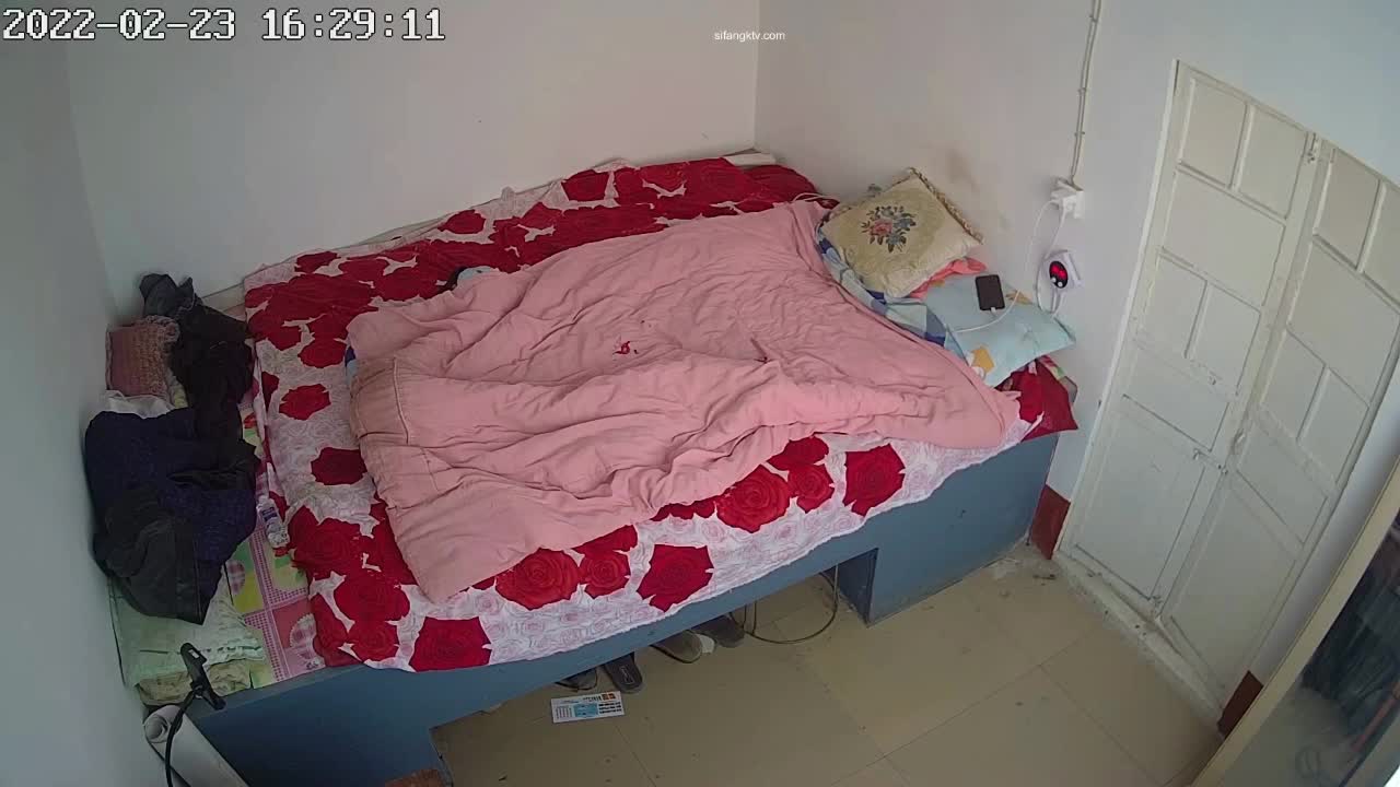 B2854 【破解摄像头】东北大屌暴力玩弄少妇 抱操口爆捆绑！02