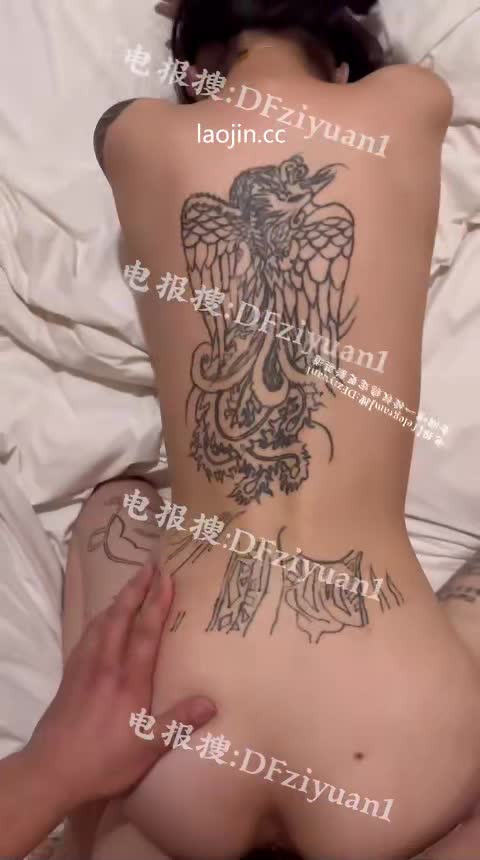 【巅峰MALONG精品32】，06年_164四川妹子，无套，小逼好紧，完全露脸［作者名称］: #巅峰MALONG［特色标签］: #纹身 #极品身材