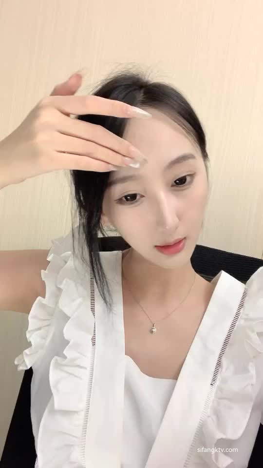 #泡泡咕 #萝莉 #反差 #精选黄播 #自慰
