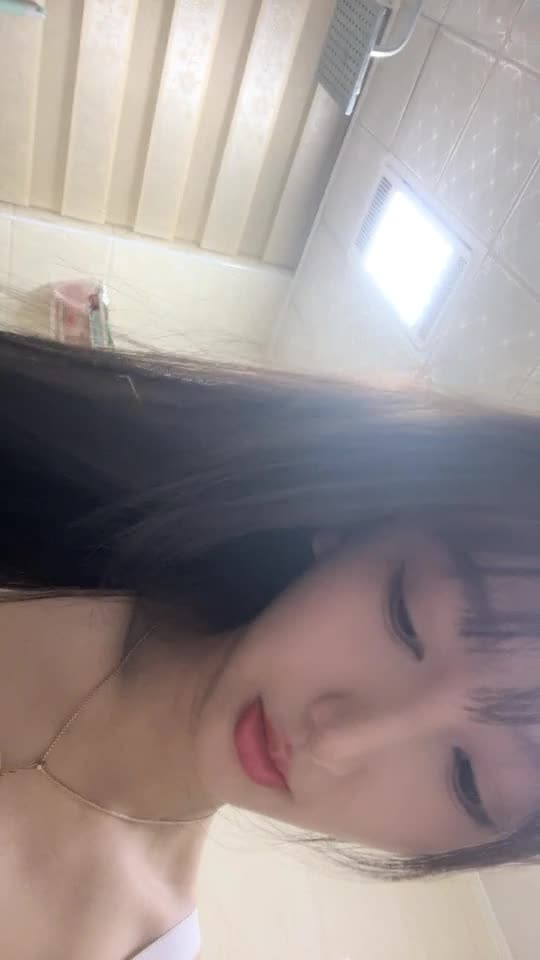 #泡泡咕 #萝莉 #反差 #精选黄播 #自慰
