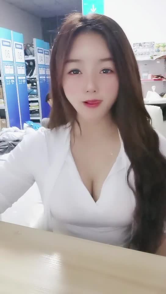 #快递站小妹 #露出 #反差 #跳蛋