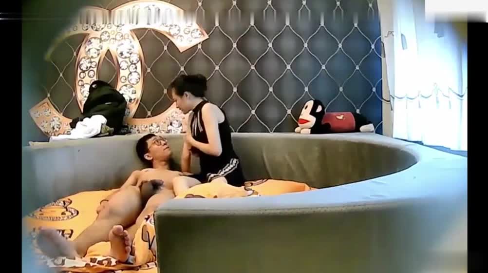 酒店偷拍高质量情侣情趣房啪啪 #酒店偷拍
