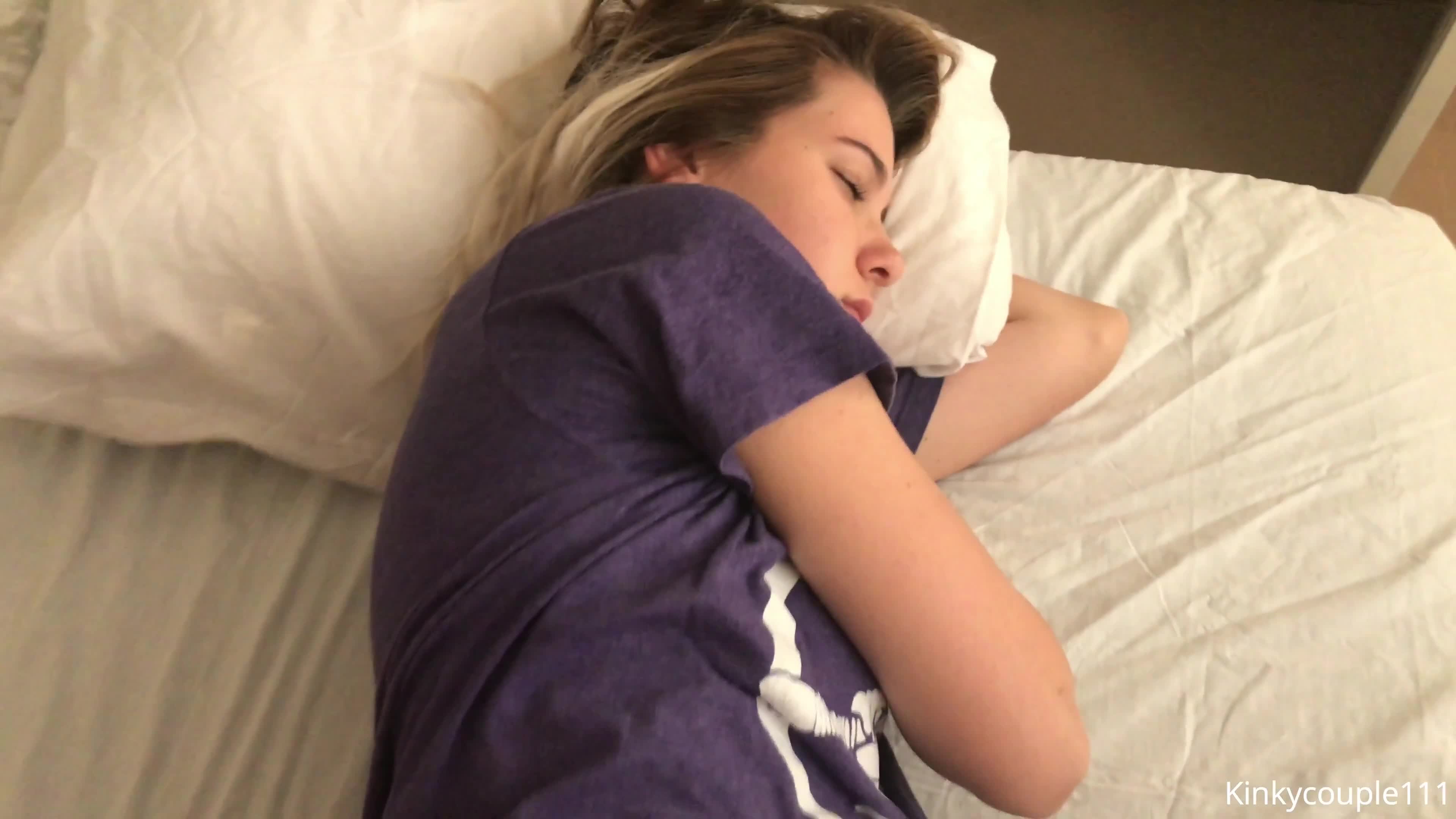 samanthaflairofficial-2018-08-21-12621084-a-stranger-crept-into-my-room-and-fucked-me