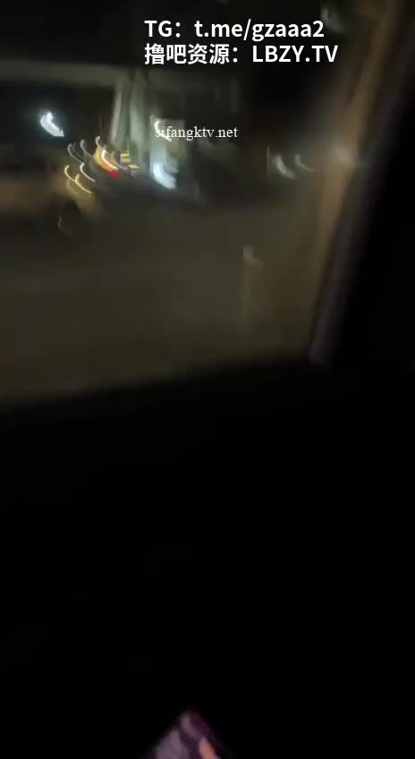 约炮高手开发众多清纯大学生模特等美女，口交群P高质量视频，真不错。#高中生