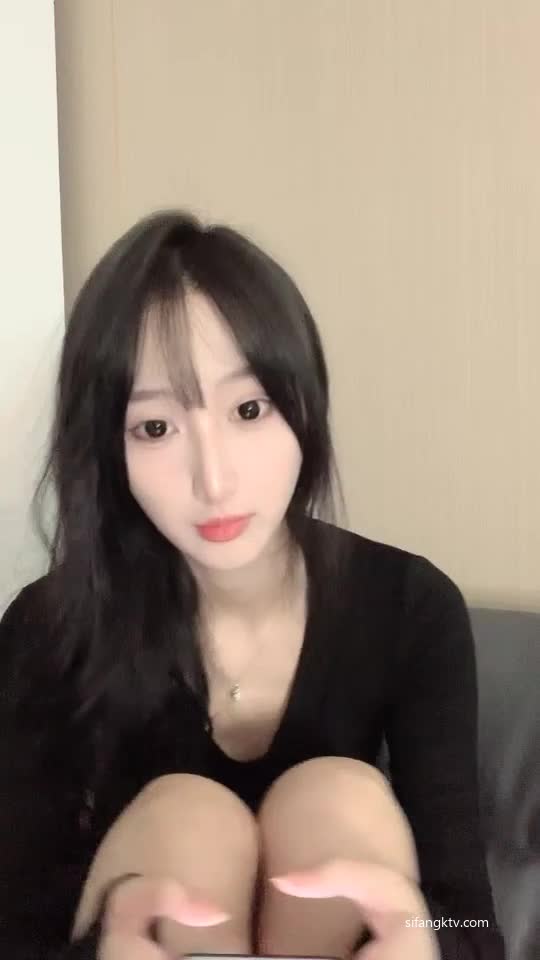 #泡泡咕 #萝莉 #反差 #精选黄播 #自慰