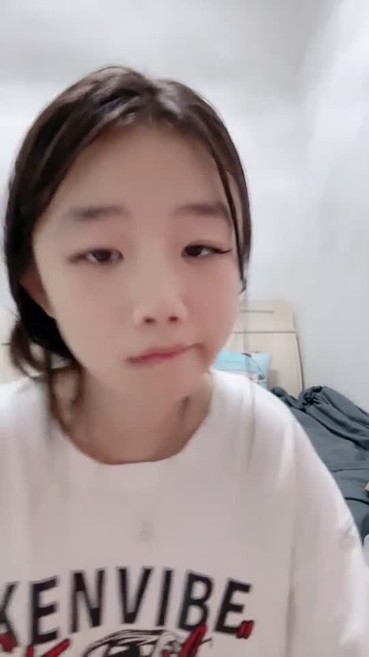 #小云慢吞吞 #萝莉 #反差 #自慰 #精选黄播