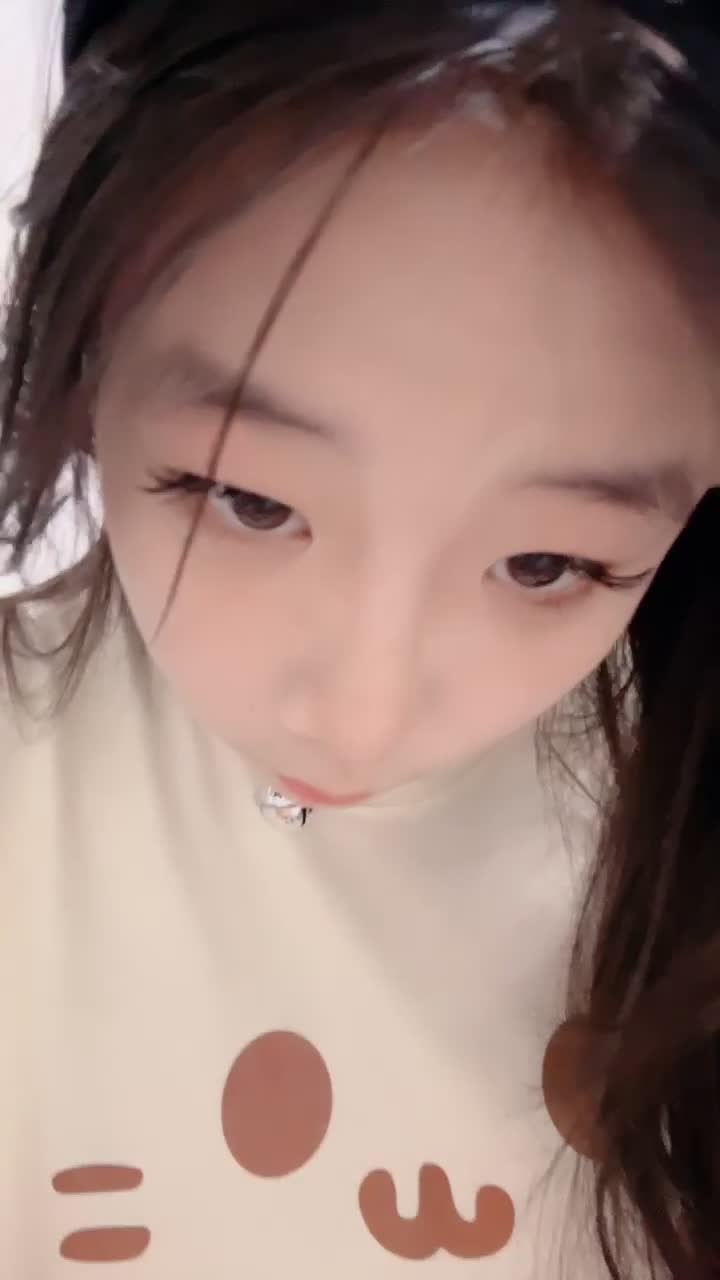 #小云慢吞吞 #萝莉 #裸舞 #精选黄播 #自慰