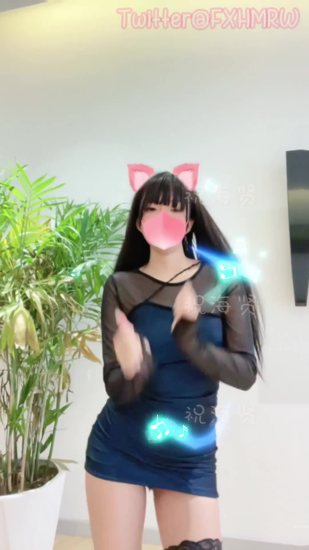 #小仙云 #裸舞 #福利姬 #萝莉 #反差 裸舞什么的最喜欢了！进群看全集进群点我超高速梯子价格实惠！机场点我！！活动正在进行中详细见置顶哦！！