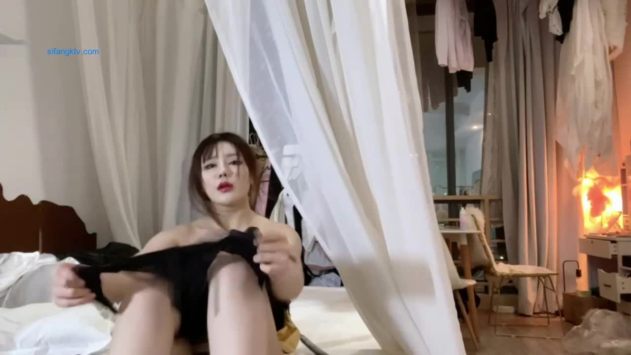 #白兔伊 #御姐 #巨乳 #自慰