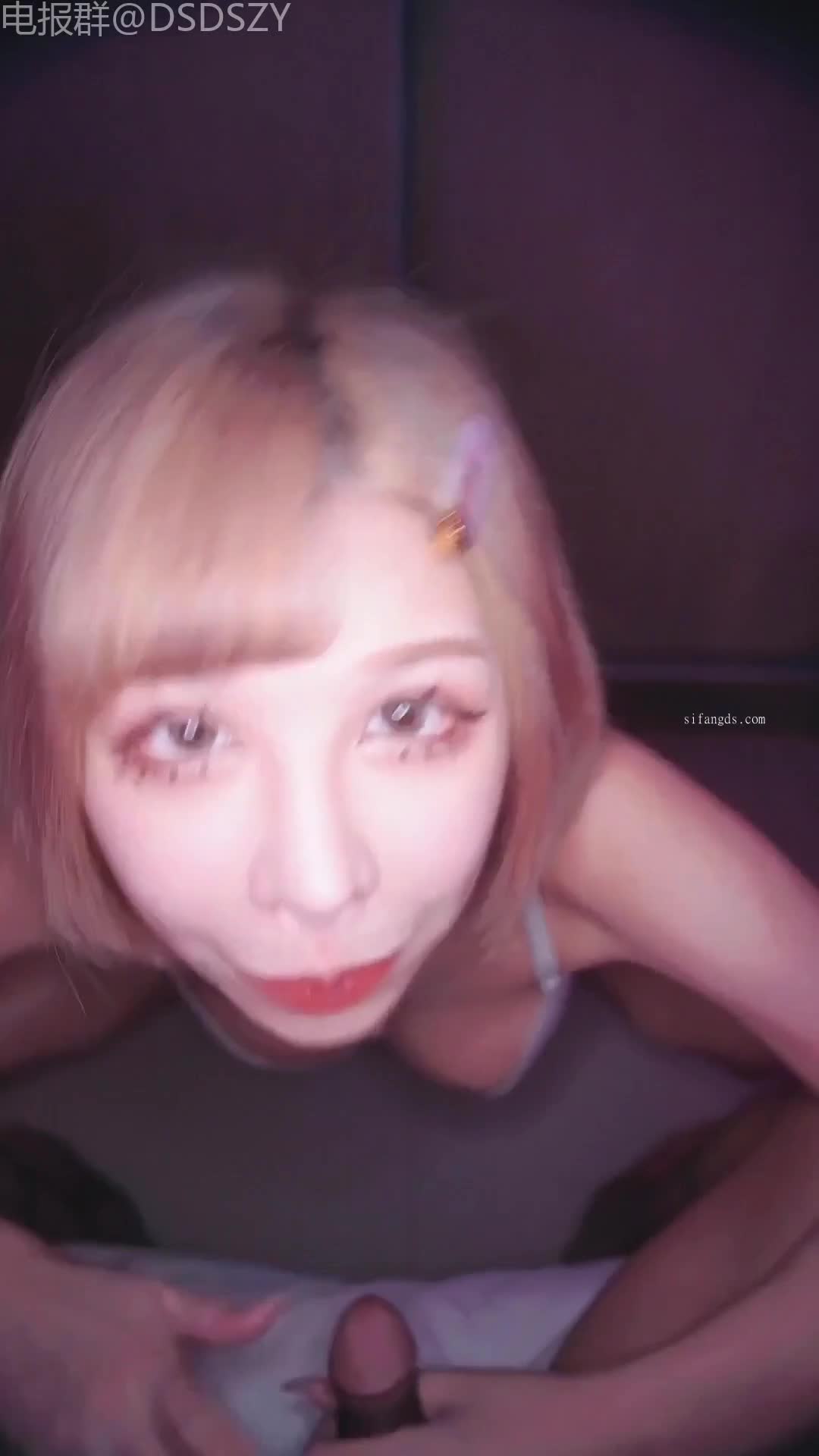 推特 高颜值 台湾爆乳网红【小绮】喜欢cosplay 被强制深喉 网吧啪啪 多种体位 无套内射 付费福利 4 #台湾 #巨乳 #小绮 #网红 #cos