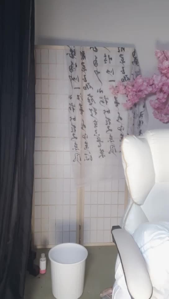 #萝莉小羊 #萝莉 #二次元 #裸舞