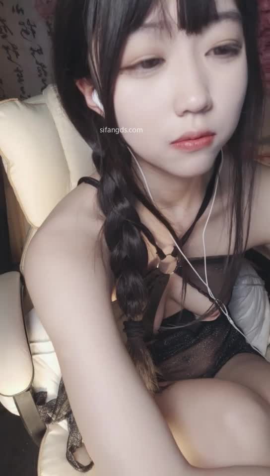 #萝莉小羊 #萝莉 #二次元 #裸舞