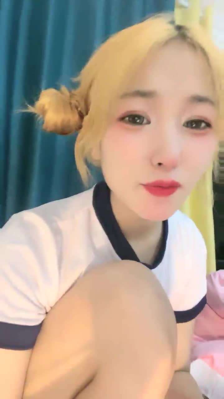 #桃子 #双马尾 #萝莉 #精选黄播 #可爱 #自慰