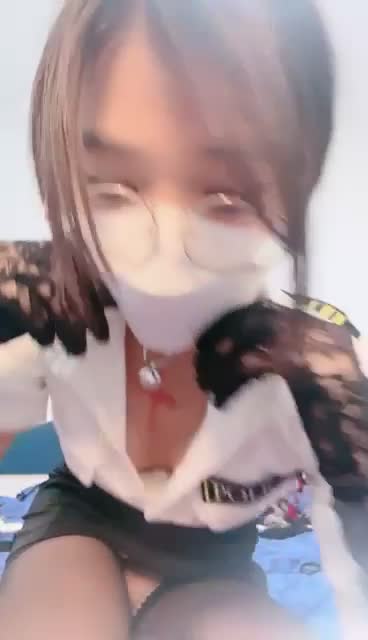 #小狗乖乖 #眼镜娘 #萝莉 #精选黄播 #自慰 小小眼镜娘可爱可爱！进群看全集进群点我超高速梯子价格实惠！机场点我！！活动正在进行中详细见置顶哦！
