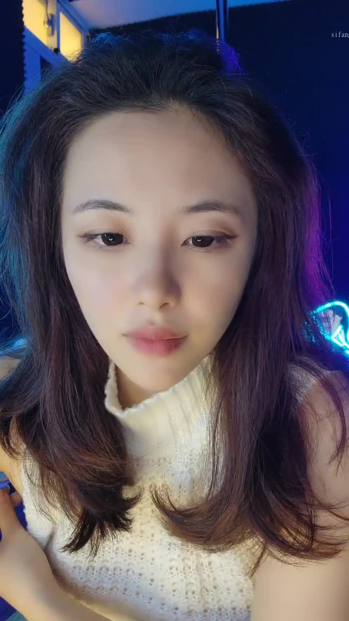 #小飘飘 #钢管舞 #裸舞 #反差 #御姐
