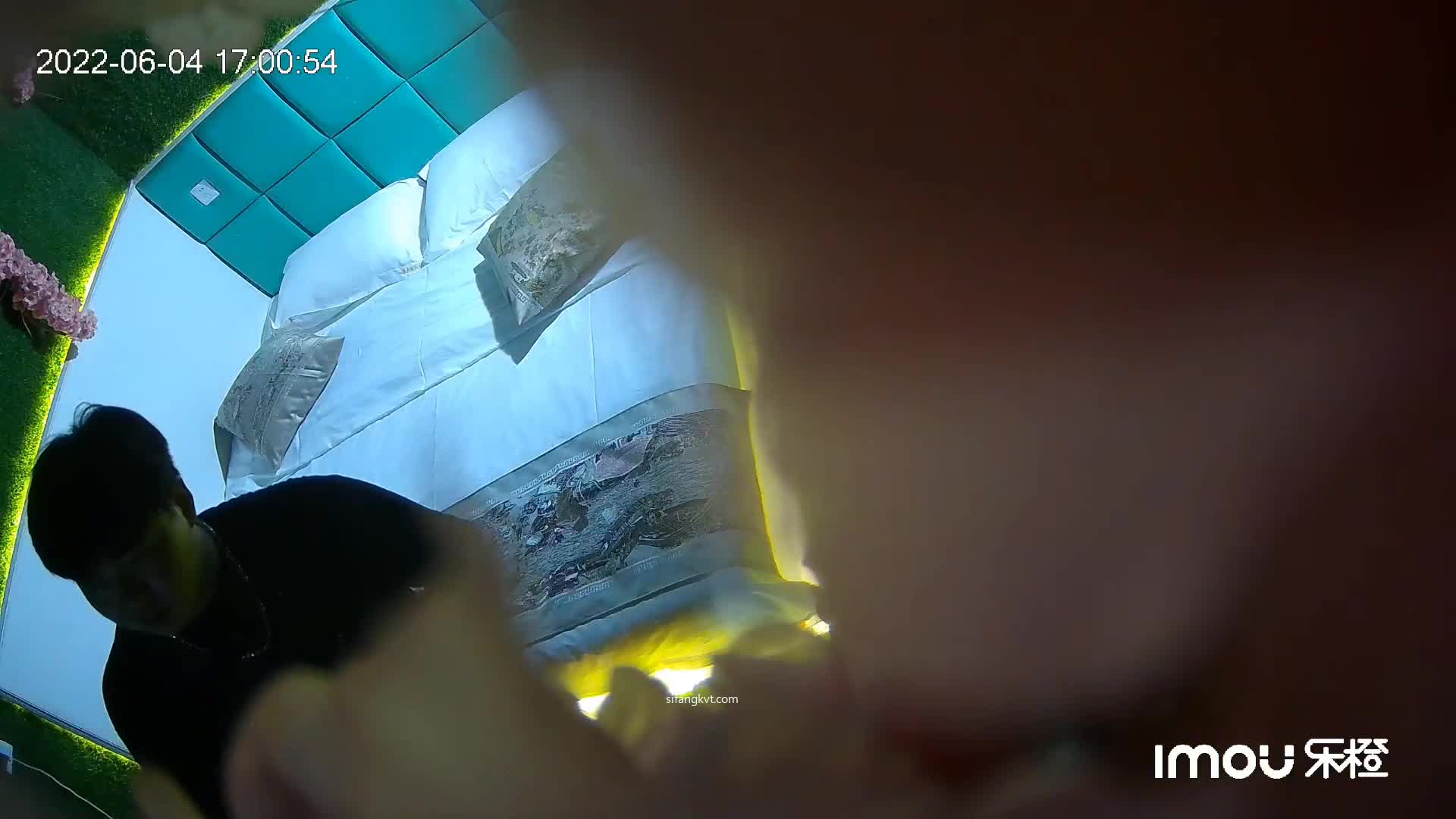 乐橙酒店摄像头偷拍明星般高颜值美女和富二代开房啪啪看来金钱才是女人最好的催情药 #酒店偷拍 #推荐