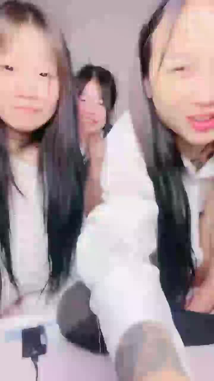 #美美爱干饭 #群P #萝莉 #精选黄播 #中出