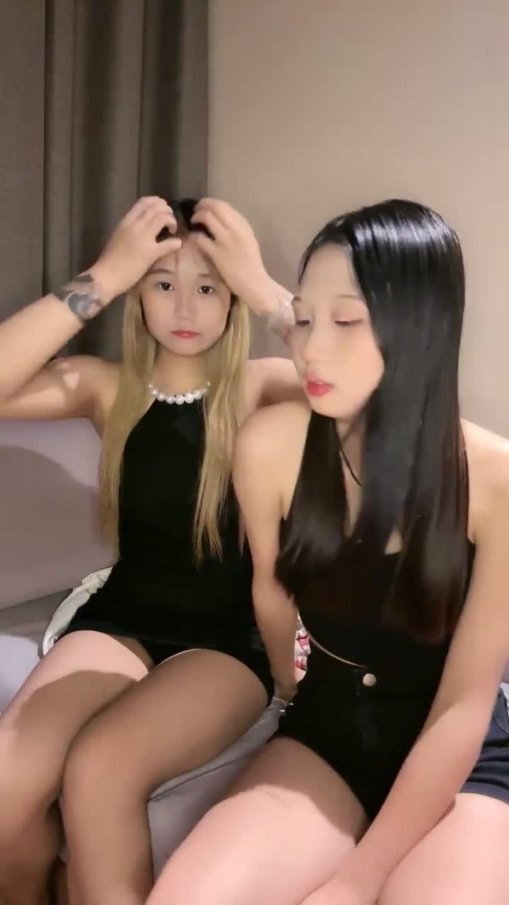#美美爱干饭 #群P #萝莉 #精选黄播 #中出
