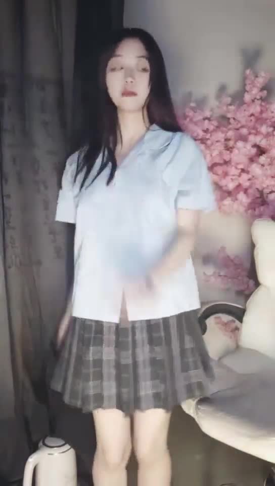 #萝莉小羊 #萝莉 #二次元 #裸舞