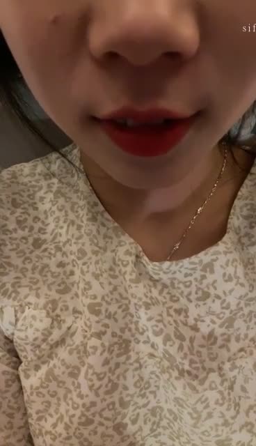 【#可爱妹妹】自慰狂扣B！爽上天~狂撸-又缺钱了，出来赚一波，多少老粉翘首以盼看佳人