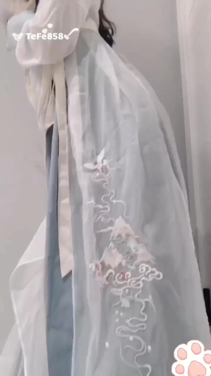 cuteli穿汉服自慰，肚子上还贴了淫纹，太有感觉了。