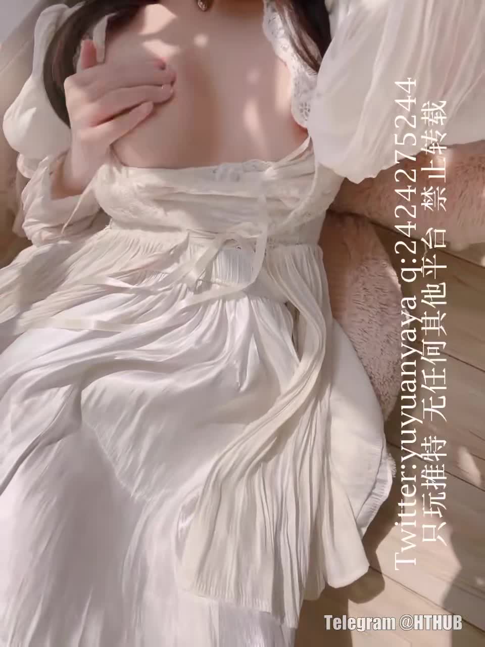 #福利姬 芋圆呀呀 蕾丝纯白长裙