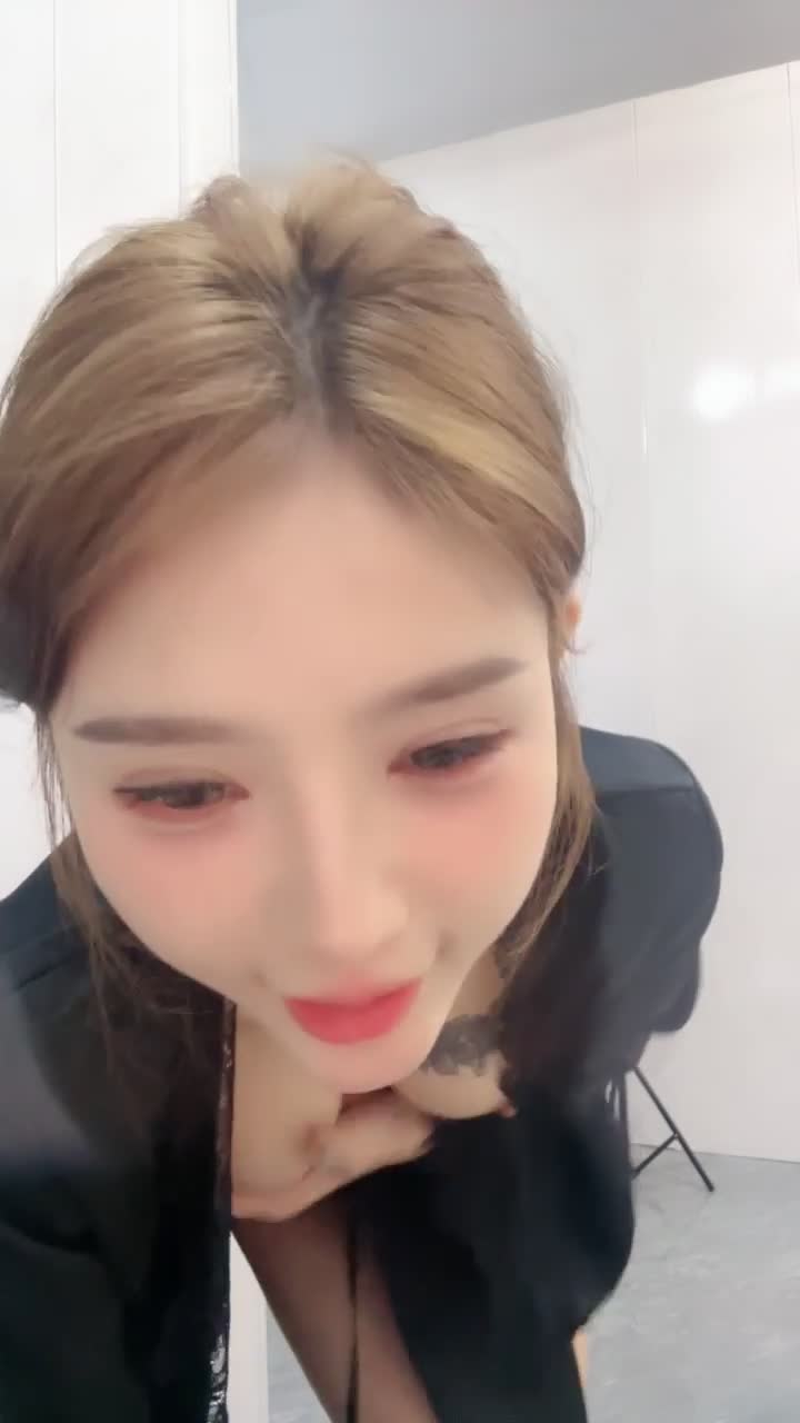 #精神小妹 #直播兄弟们，这个我是真的爱了，又是羡慕精神小伙的一天(她的直播已经放在会员频道了)