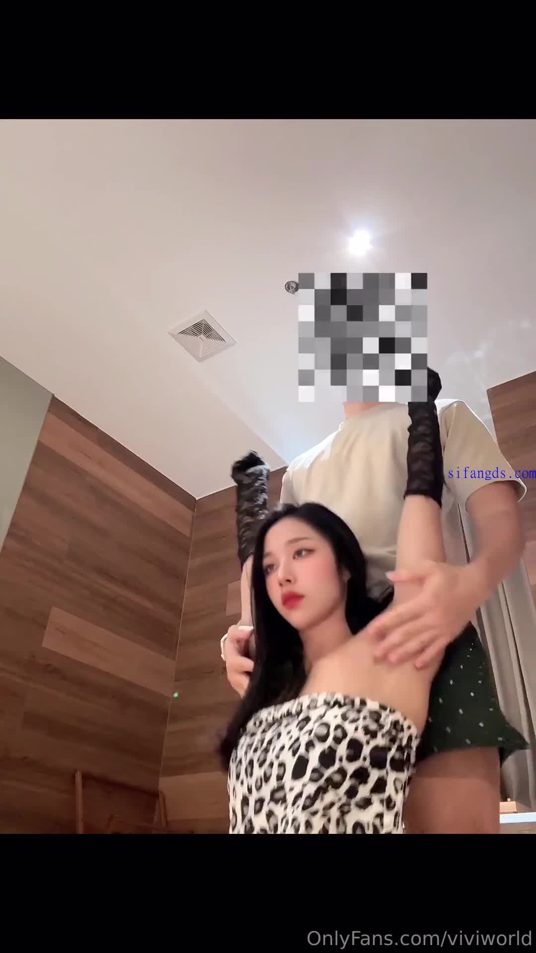 #OnlyFans #tinaislove #韩国 #福利姬 #露脸 #调教最新流出顶级健身网红，高颜白富美【tinaislove】下海沦为财阀母狗，各种调教3P，完全露脸