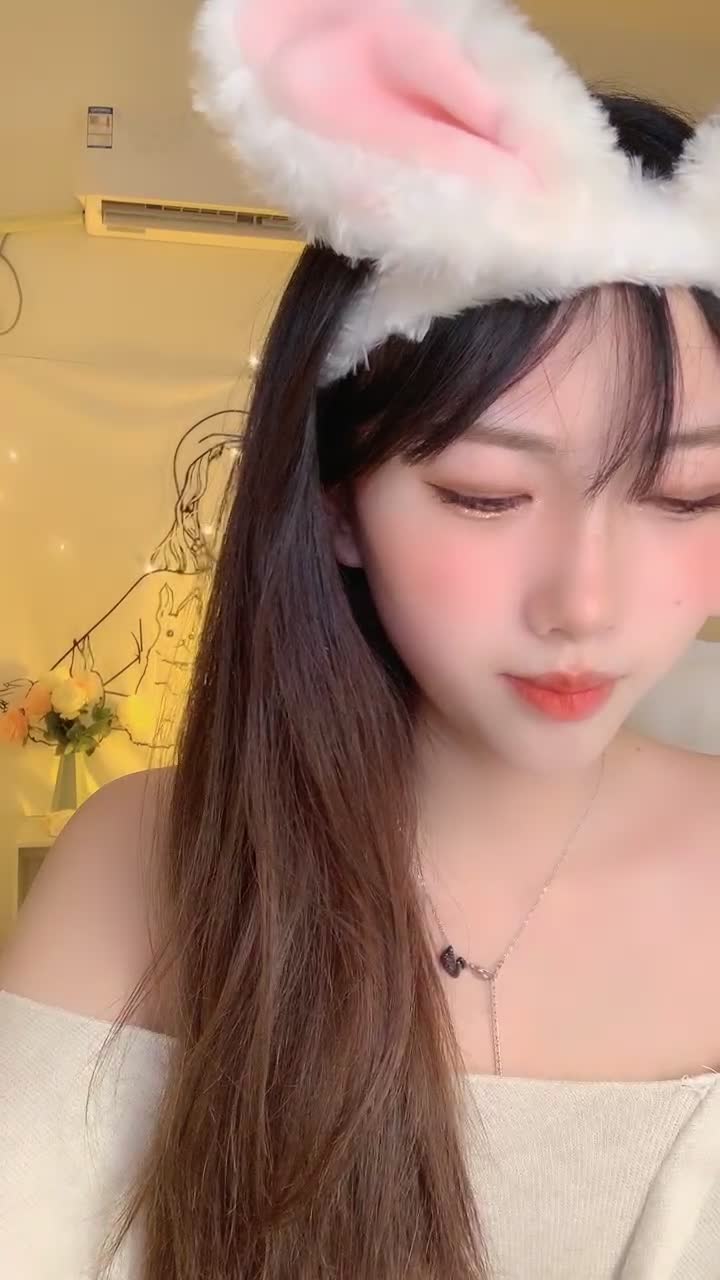 #爱丽丝 美乳小仙女
