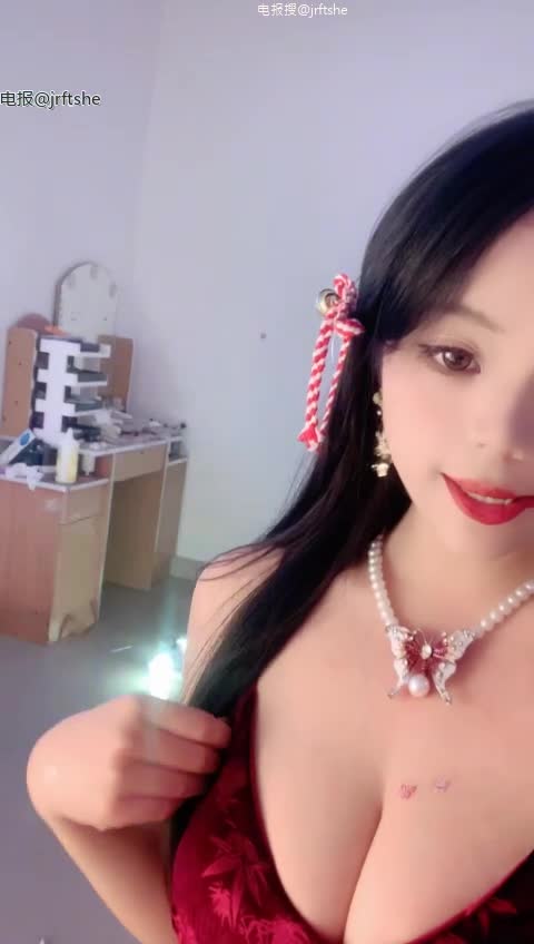 #七彩虹主播 #D杯小奶猫  #骚骚的小野猫   #猪猪 #航空菲菲 #小腰精苏妲己  #霸气排骨精