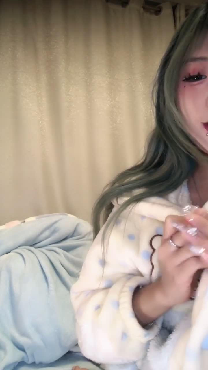 #无敌小馨 颜值天花板校花来了！顶级身材~道具自慰！爽~