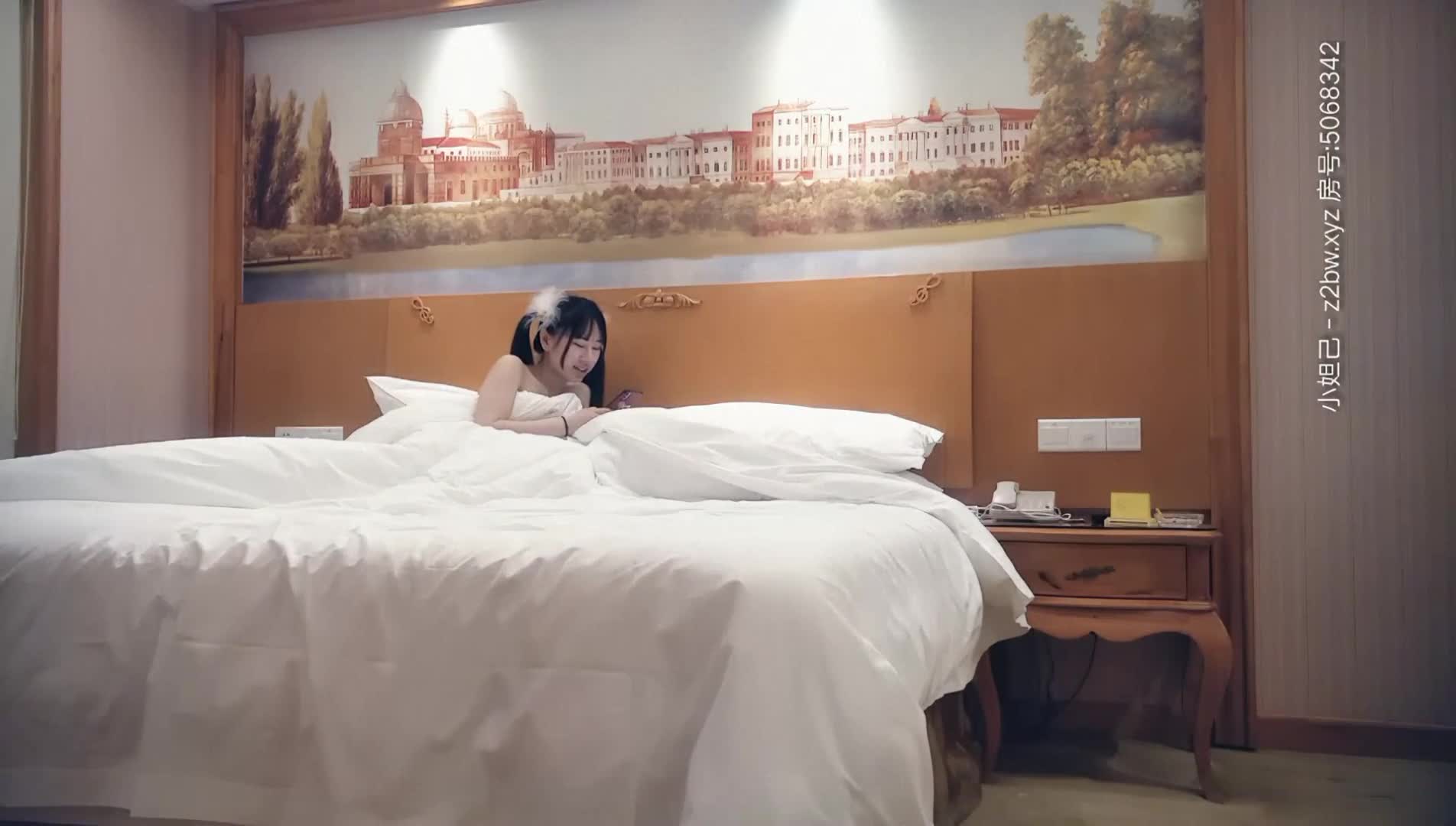 【探花精选】第二场，00后小萝莉，c杯美乳，娇小可爱，叫床好听超有征服欲，激情啪啪视觉盛宴#探花系列