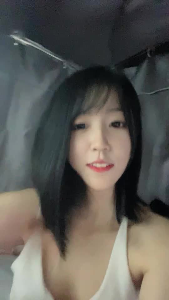 #一叶页 #甜甜也辣 #清纯 #女大 #宿舍