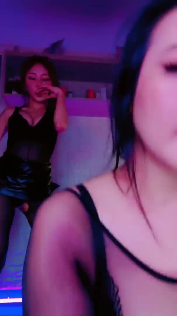 #你的宝贝 #双女 #熟女 巨乳姐妹互舔互慰~道具自慰高潮狂喷速游VPN跑满千兆只做最快