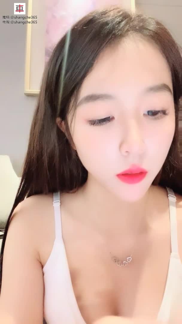 #一叶页 #甜甜也辣 #清纯 #女大 #宿舍