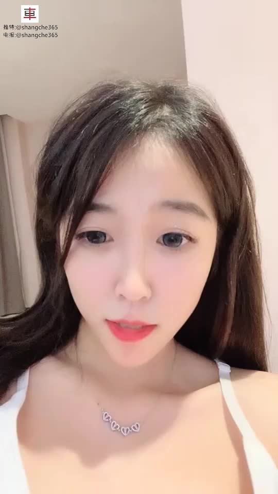 #一叶页 #甜甜也辣 #清纯 #女大 #宿舍