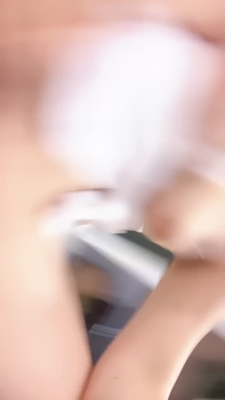 #桃子饿了 胸型挺好看很饱满 良家女神！唯一一次收费！ 完美身材 特写扒逼视频福利