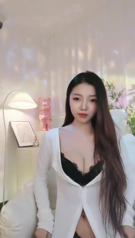 #鲨鱼小辣椒 太极品了 应求发帖! G奶女神~撩骚~道具自慰~爽!