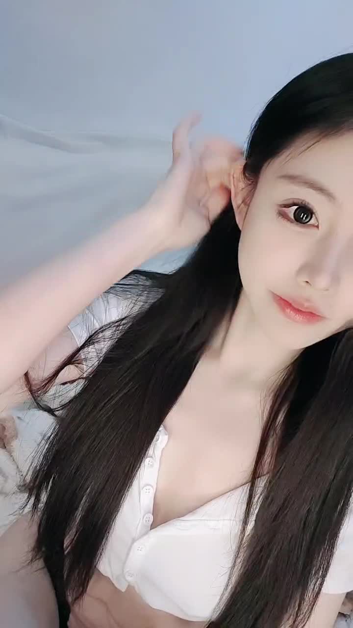 #七彩虹主播 oᴗo