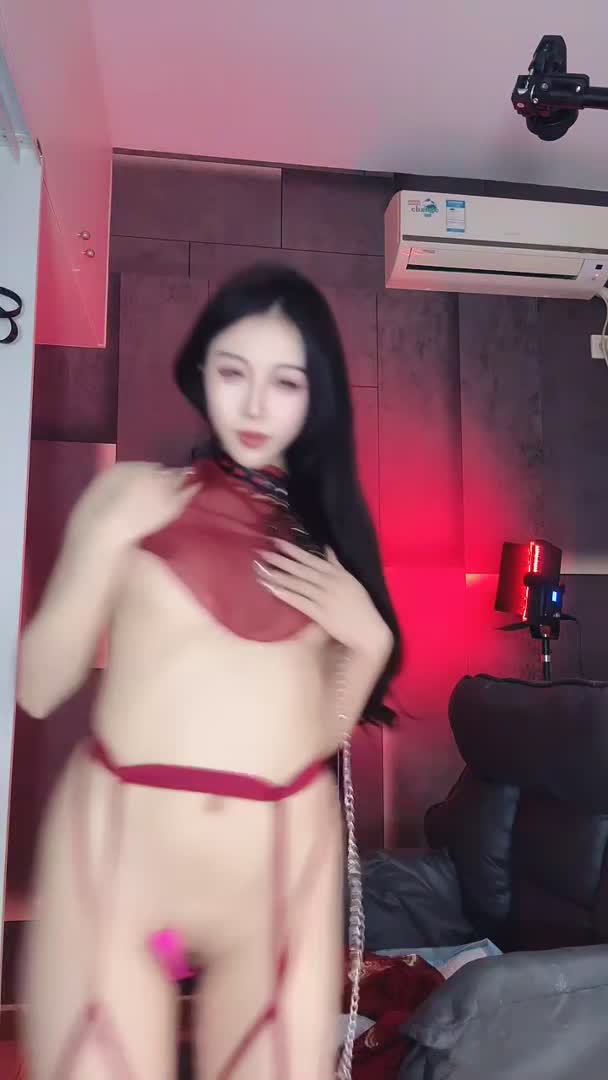 #小鱼睡不醒 极品福利姬美女 超美女神 丝袜长腿 裸舞 道具自慰视频福利