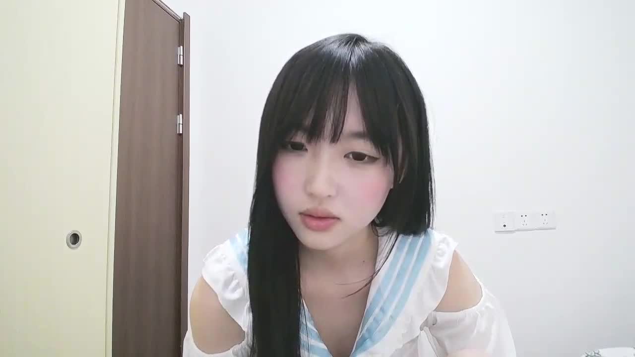#sabrina_hk 超反差 极品美少女，典型白瘦幼，直接一次性脱光，好粉好美