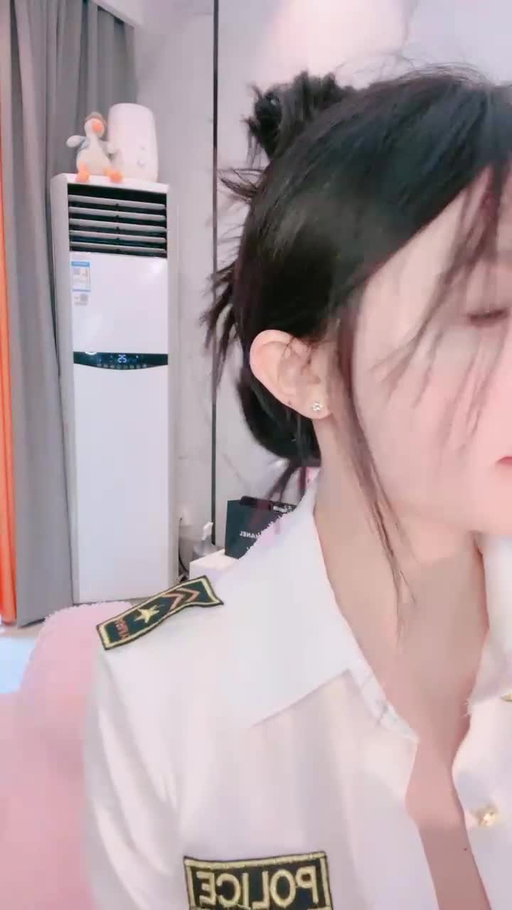 #空白名 顶级大奶尤物 G奶挑逗~ 紧身包臀~骚舞自慰~掰穴~逼超级粉~道具抽插 柔逼害我肾上腺素狂飙!