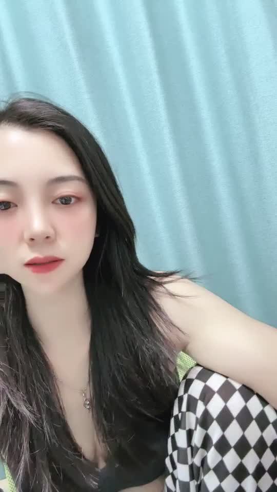#梦中情娜 气质型美女 白皙皮肤 毛毛很性感 逼逼也很嫩 奥妙身材 自慰大秀视频福利