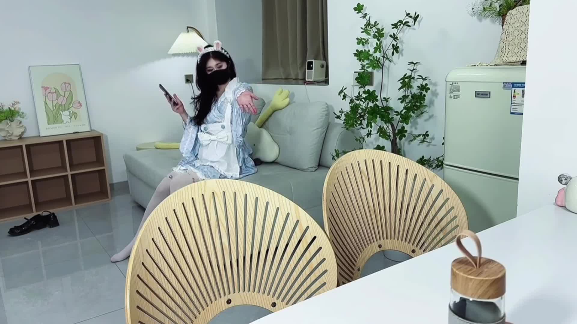 萌崽儿】- 假期在家的姐弟乱伦禁忌 迷晕姐姐下手为强被肉棒征服淫叫连连 内射流出浓浓精液阴蒂都肿了